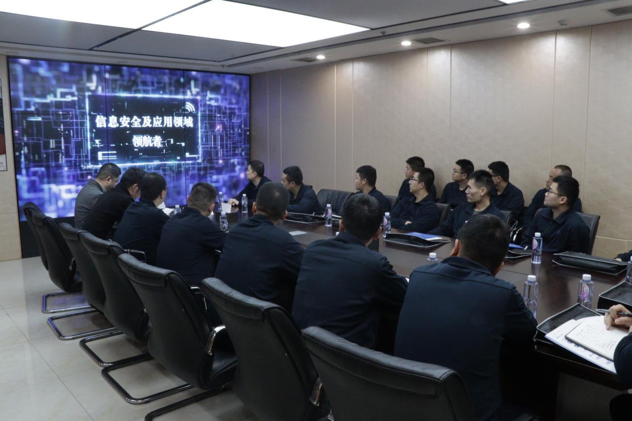 空军工程大学一行赴易迅通科技有限公司参观交流